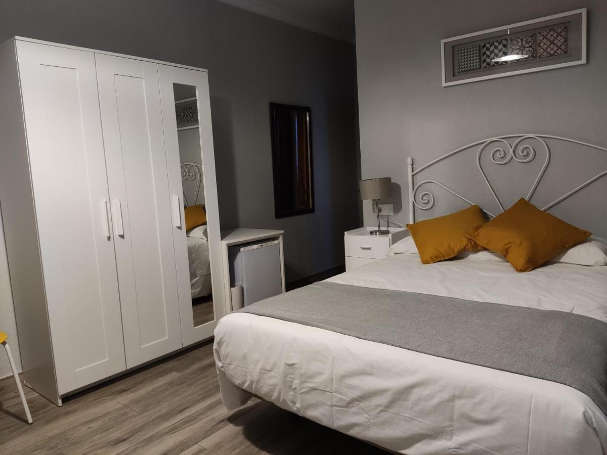 Hostal Andalucia Chipiona Buitenkant foto