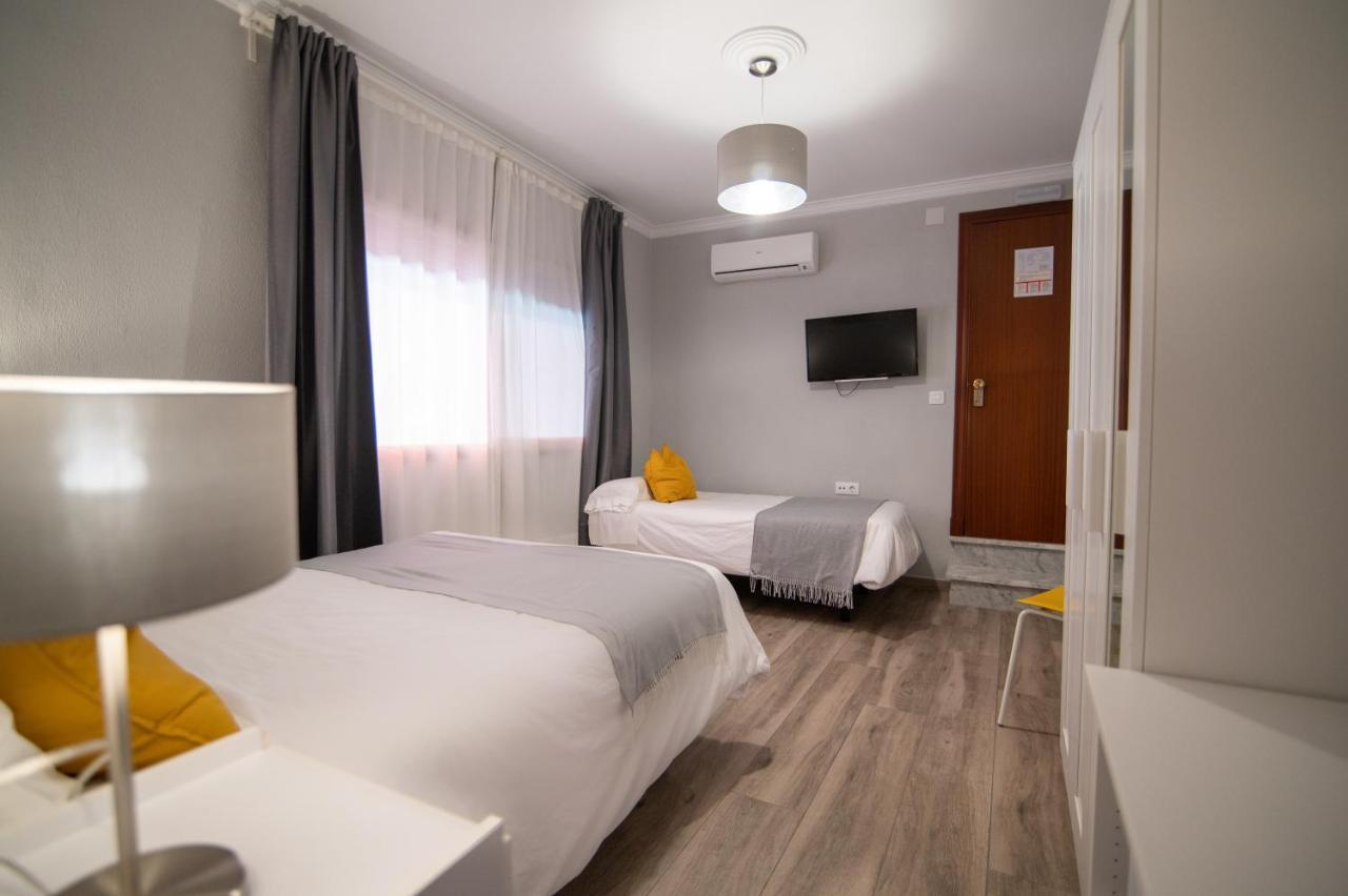 Hostal Andalucia Chipiona Buitenkant foto